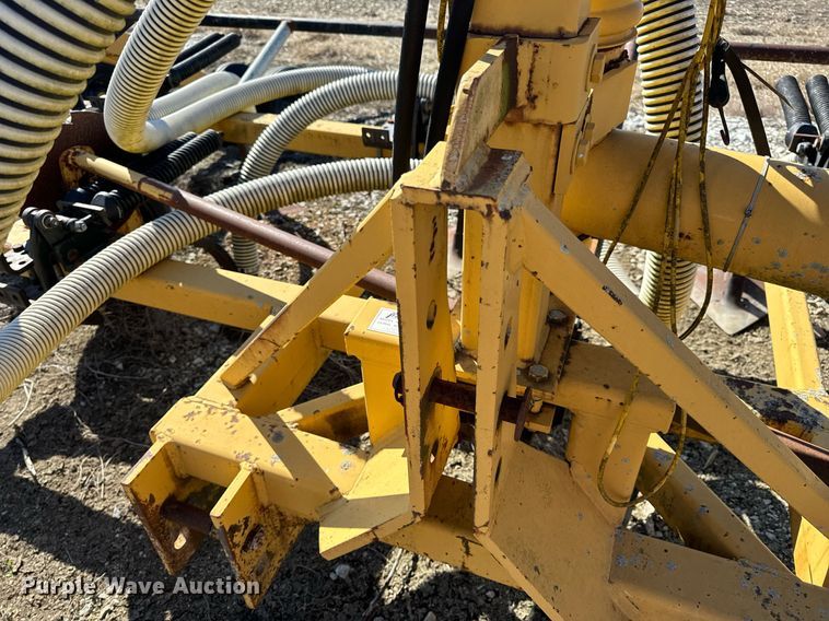 image for item DL4371 Farmstar 7000 manure injector