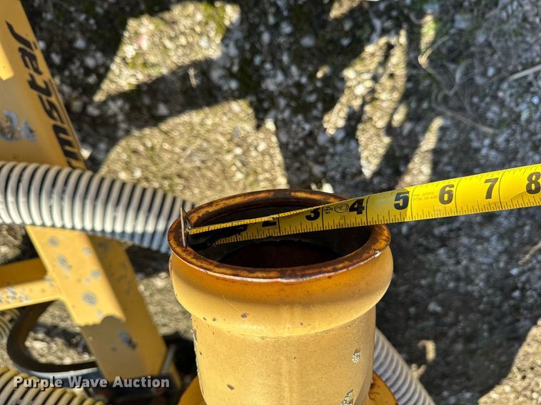 image for item DL4371 Farmstar 7000 manure injector