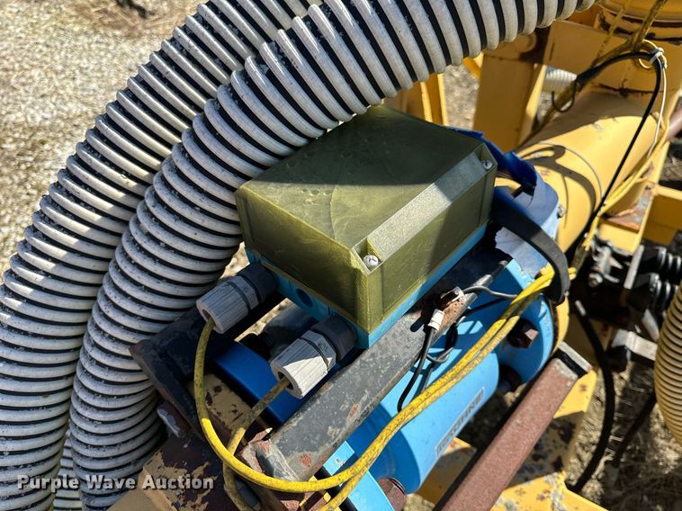 image for item DL4371 Farmstar 7000 manure injector