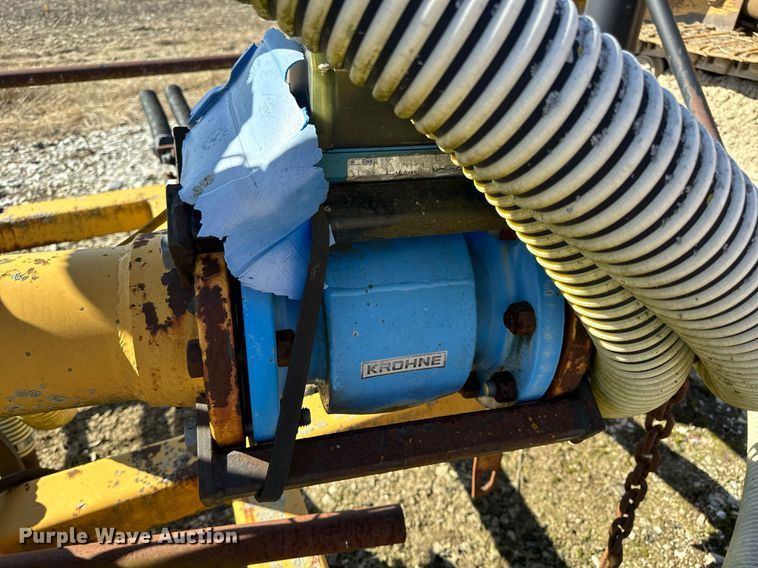 image for item DL4371 Farmstar 7000 manure injector