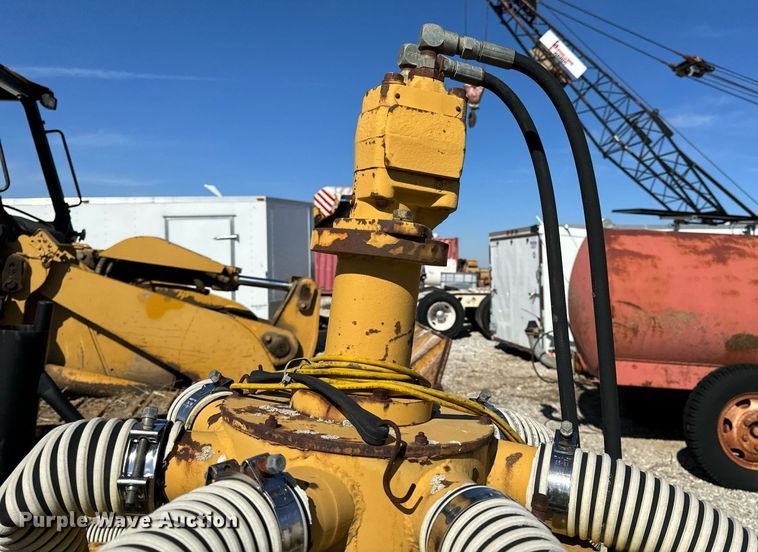 image for item DL4371 Farmstar 7000 manure injector