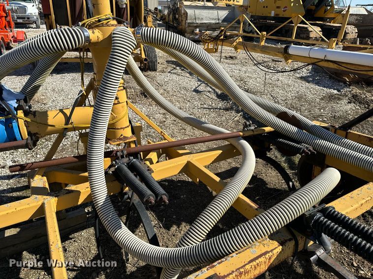 image for item DL4371 Farmstar 7000 manure injector