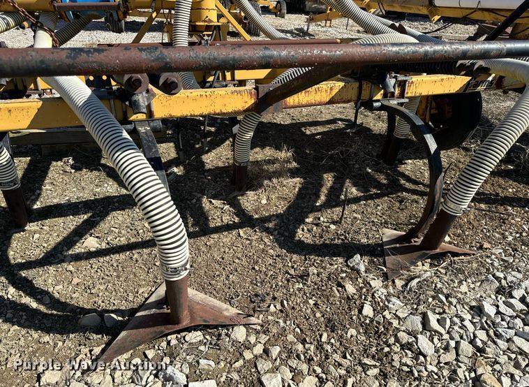 image for item DL4371 Farmstar 7000 manure injector