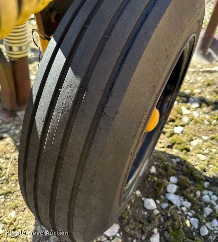 image for item DL4371 Farmstar 7000 manure injector