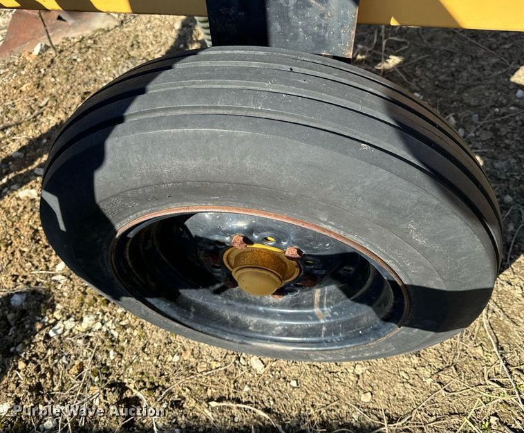 image for item DL4371 Farmstar 7000 manure injector