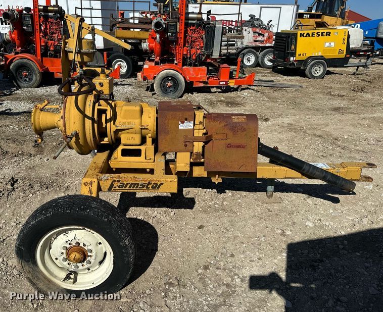 image for item DL4373 Farmstar  2400 pump