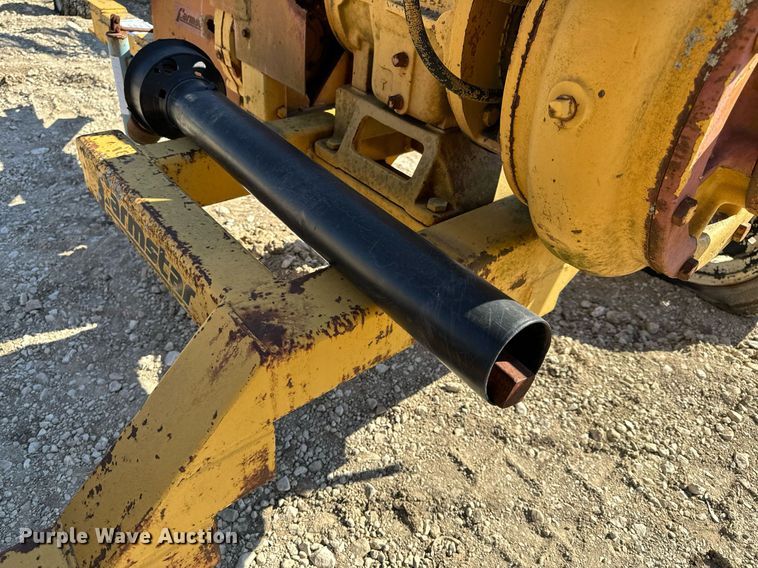 image for item DL4373 Farmstar  2400 pump