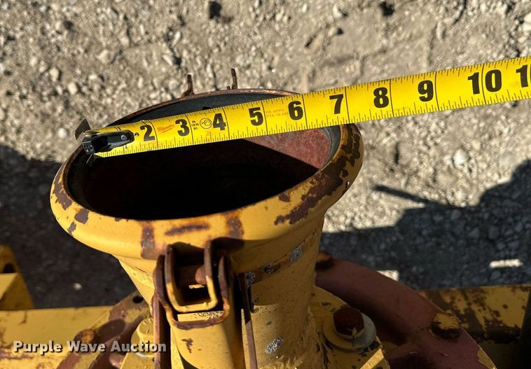 image for item DL4373 Farmstar  2400 pump