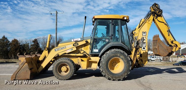 image for item DL4374 2005 John Deere 310SG backhoe