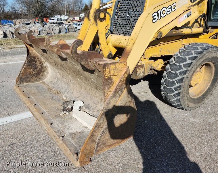 image for item DL4374 2005 John Deere 310SG backhoe