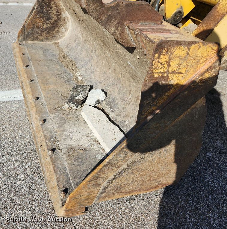 image for item DL4374 2005 John Deere 310SG backhoe