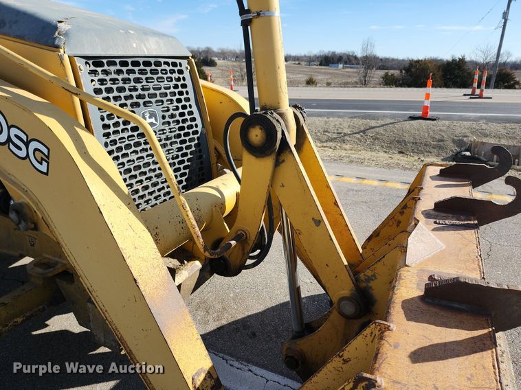 image for item DL4374 2005 John Deere 310SG backhoe