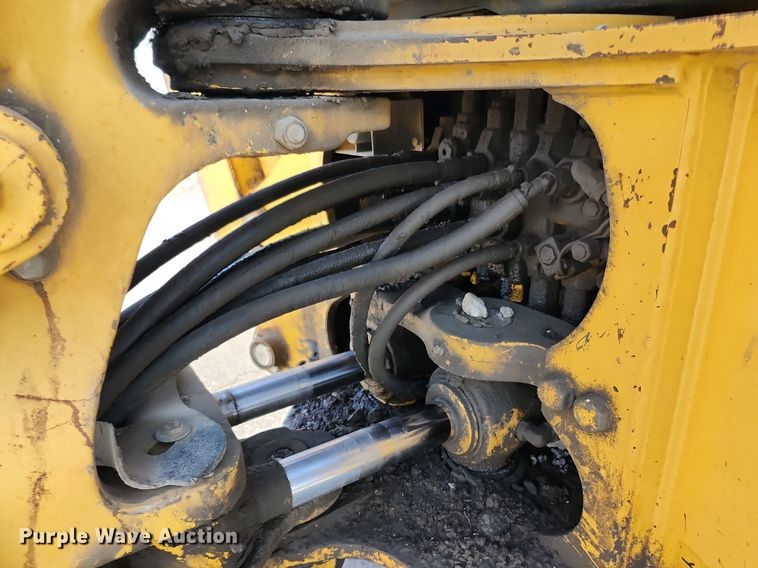 image for item DL4374 2005 John Deere 310SG backhoe