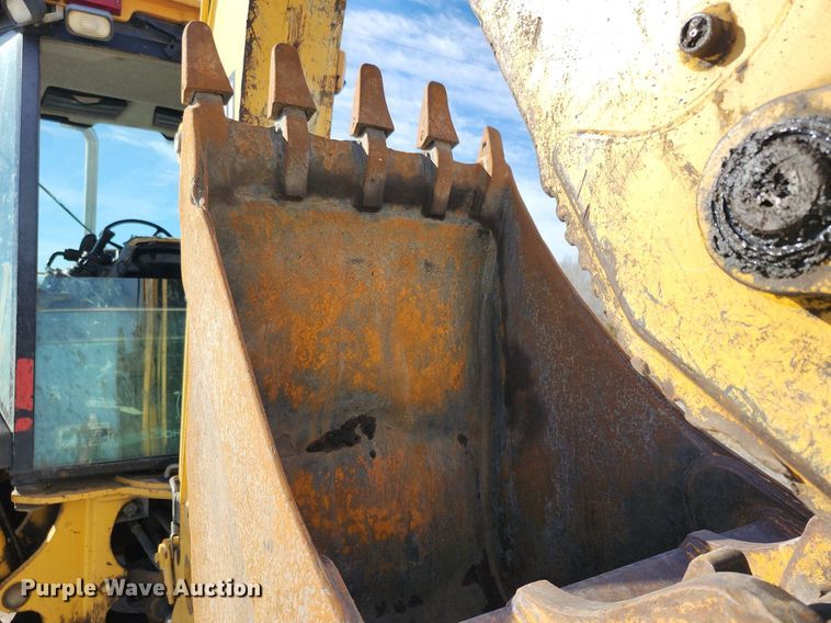 image for item DL4374 2005 John Deere 310SG backhoe