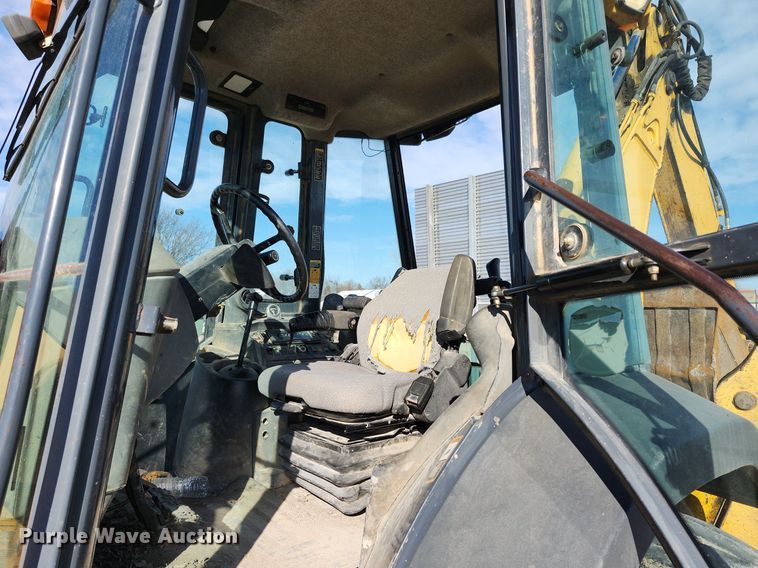 image for item DL4374 2005 John Deere 310SG backhoe