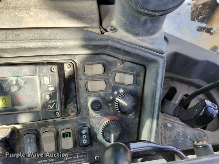 image for item DL4374 2005 John Deere 310SG backhoe