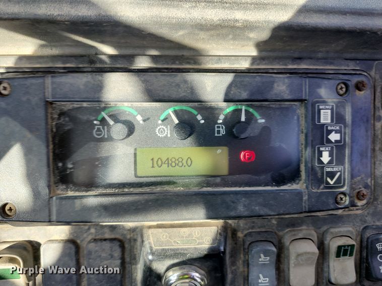 image for item DL4374 2005 John Deere 310SG backhoe