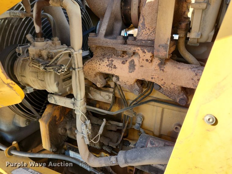 image for item DL4374 2005 John Deere 310SG backhoe