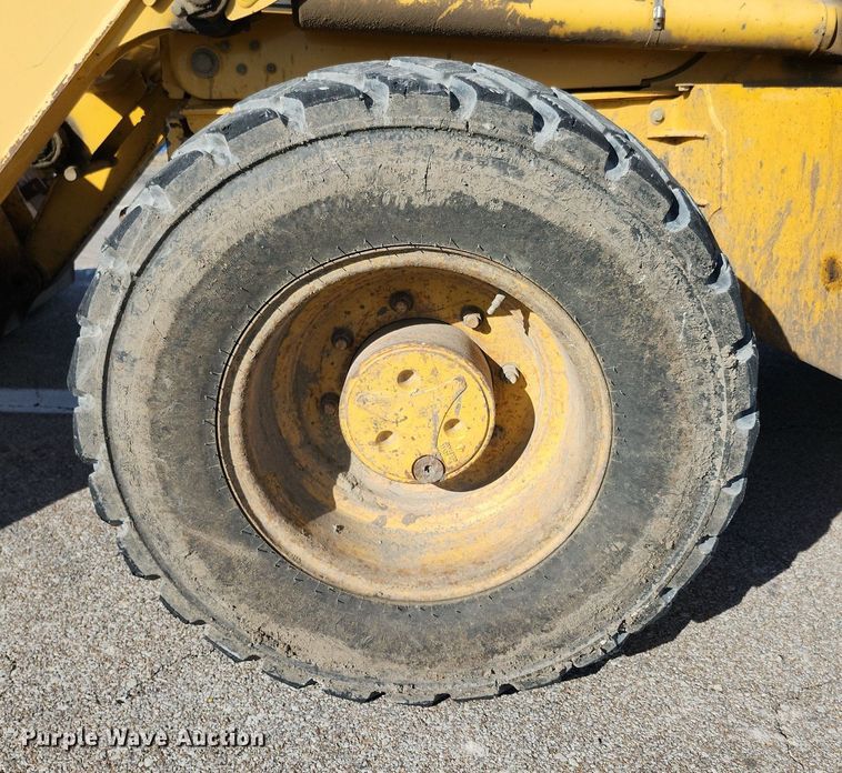 image for item DL4374 2005 John Deere 310SG backhoe