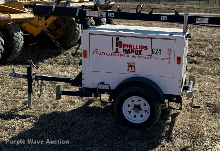 image for item DL4375 2016 Magnum MLT3060K-01 light plant