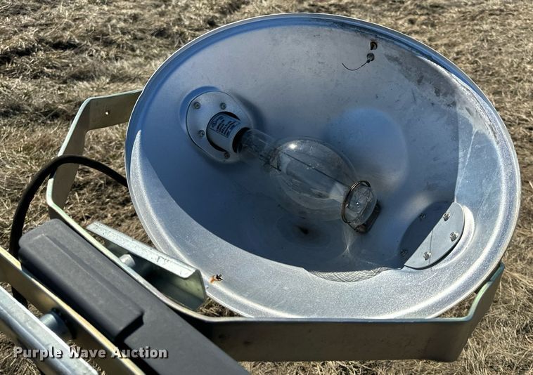 image for item DL4375 2016 Magnum MLT3060K-01 light plant