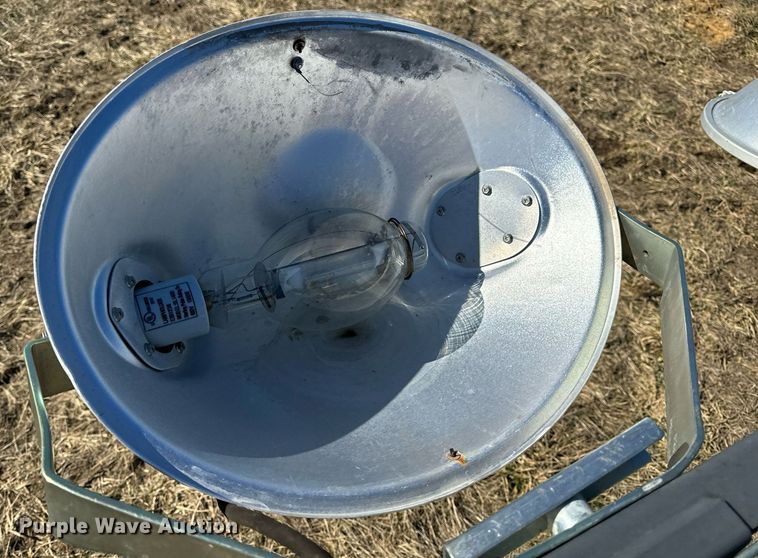 image for item DL4375 2016 Magnum MLT3060K-01 light plant