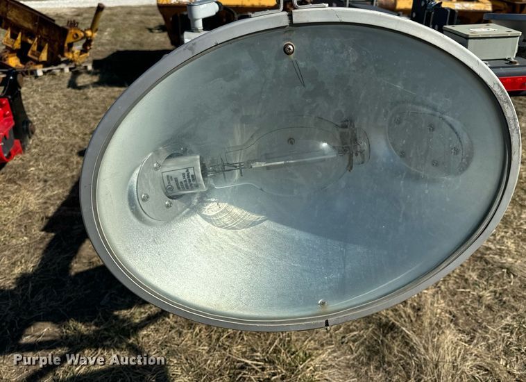 image for item DL4375 2016 Magnum MLT3060K-01 light plant