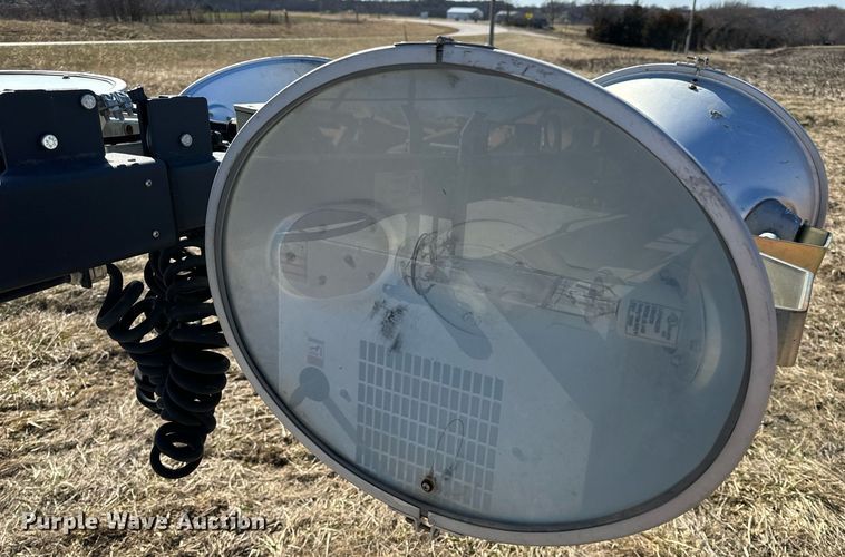 image for item DL4375 2016 Magnum MLT3060K-01 light plant