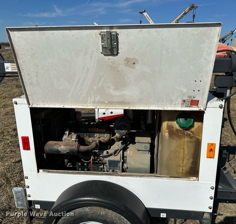 image for item DL4375 2016 Magnum MLT3060K-01 light plant