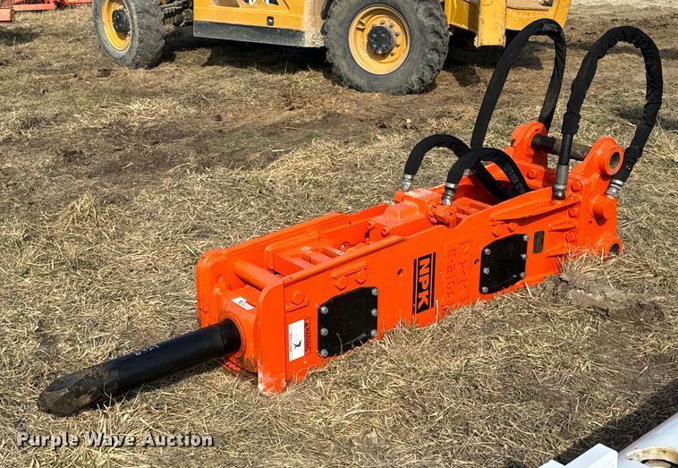 image for item DL4377 NPK E210A breaker