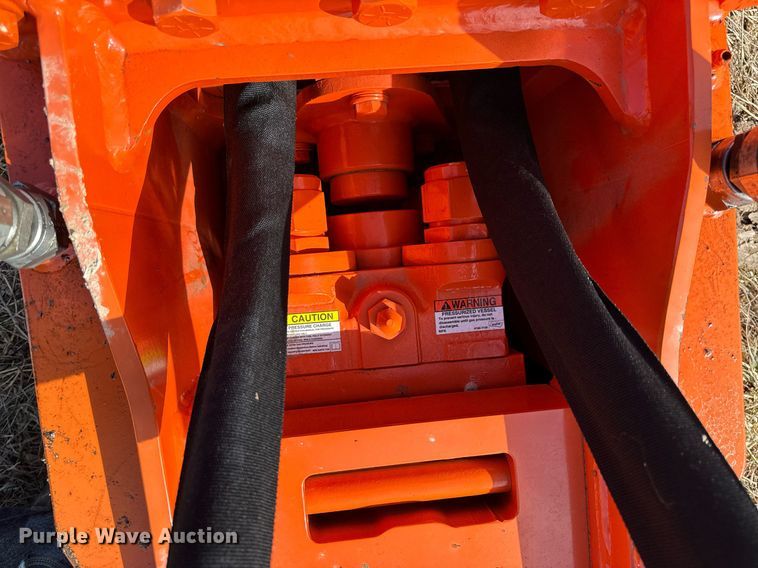 image for item DL4377 NPK E210A breaker