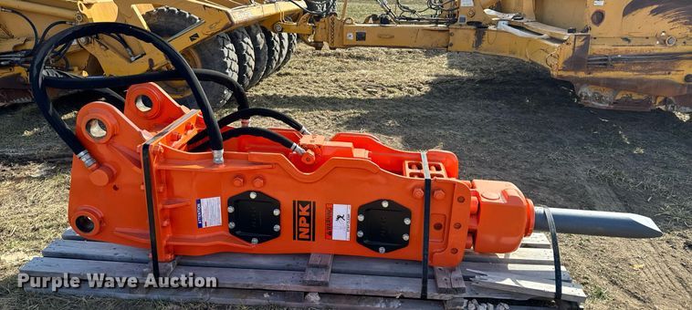 image for item DL4378 NPK 16X breaker