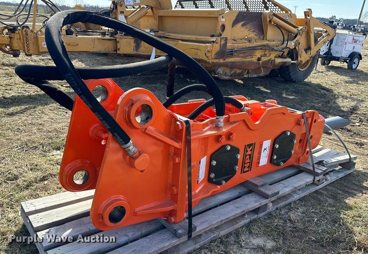 image for item DL4378 NPK 16X breaker