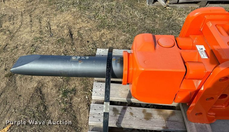 image for item DL4378 NPK 16X breaker