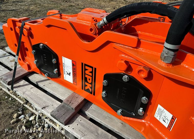 image for item DL4378 NPK 16X breaker