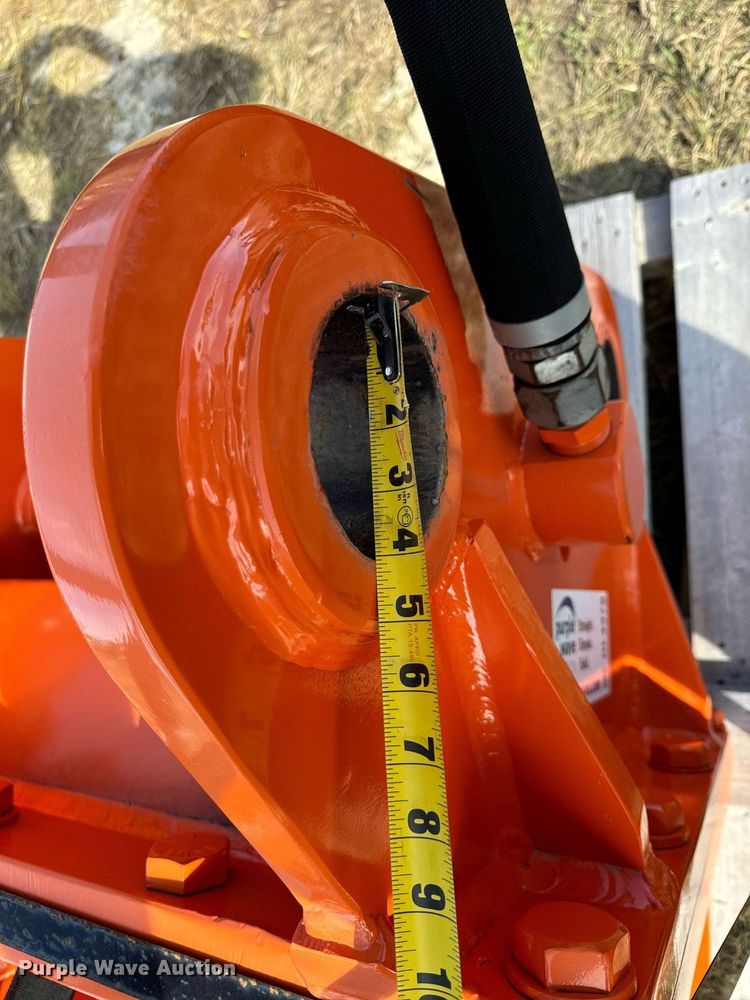 image for item DL4378 NPK 16X breaker