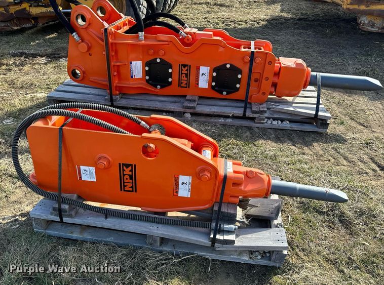 image for item DL4379 NPK H-4X breaker