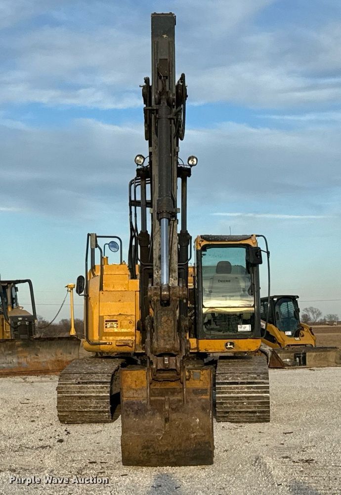 image for item DL4380 2013 John Deere 245G LC excavator