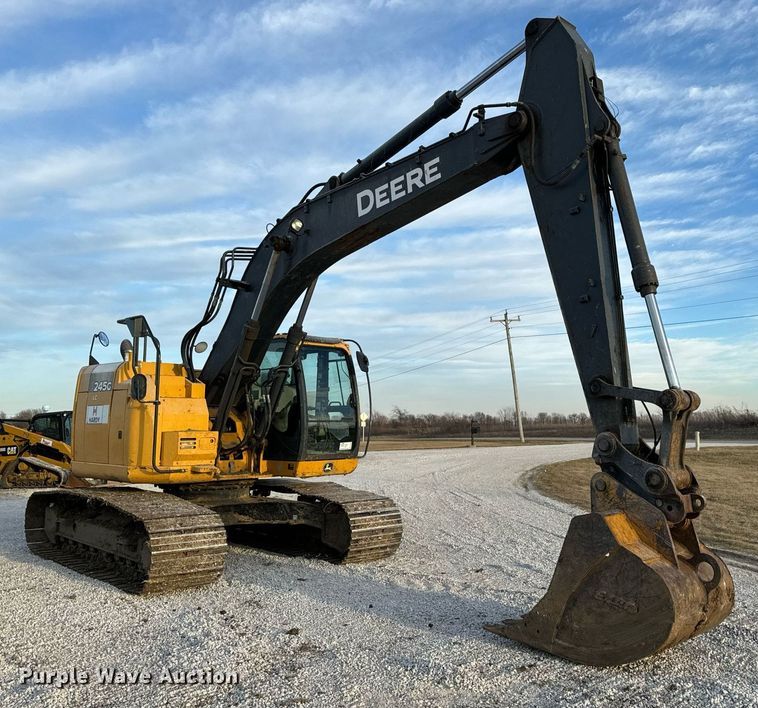 image for item DL4380 2013 John Deere 245G LC excavator