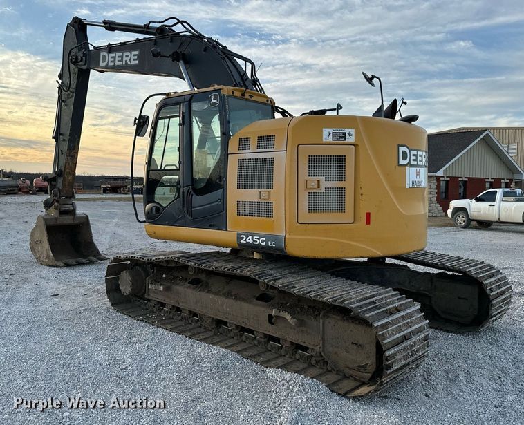 image for item DL4380 2013 John Deere 245G LC excavator