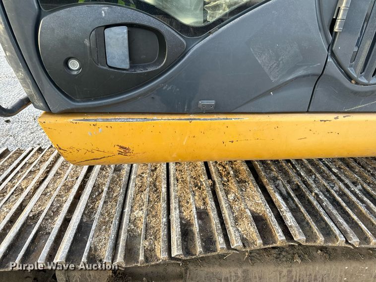 image for item DL4380 2013 John Deere 245G LC excavator