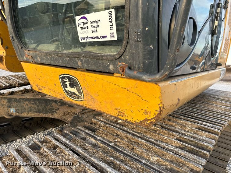 image for item DL4380 2013 John Deere 245G LC excavator