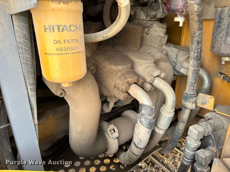 image for item DL4380 2013 John Deere 245G LC excavator