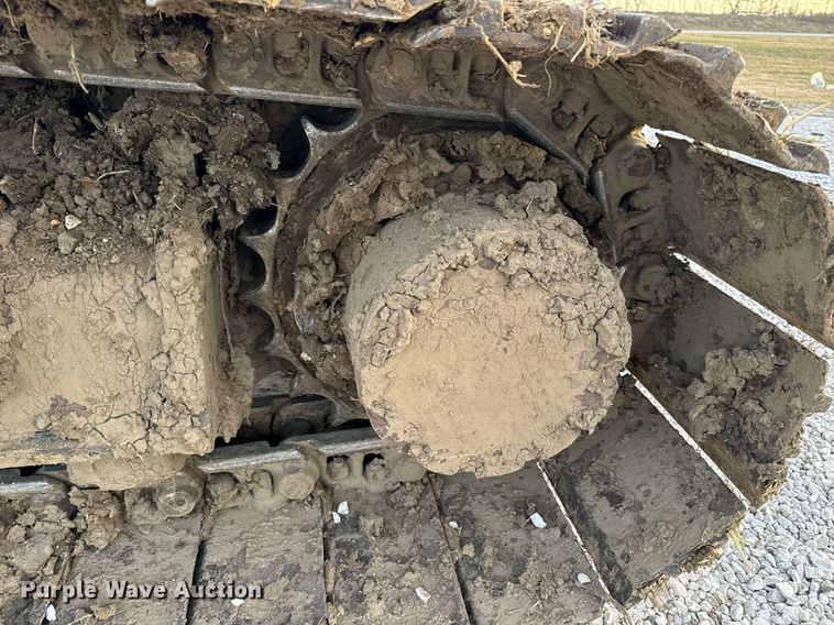 image for item DL4380 2013 John Deere 245G LC excavator