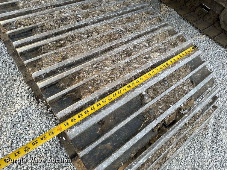 image for item DL4380 2013 John Deere 245G LC excavator