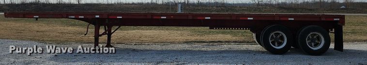 image for item DL4388 1972 Fontaine flatbed trailer