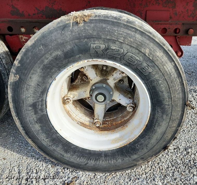 image for item DL4388 1972 Fontaine flatbed trailer