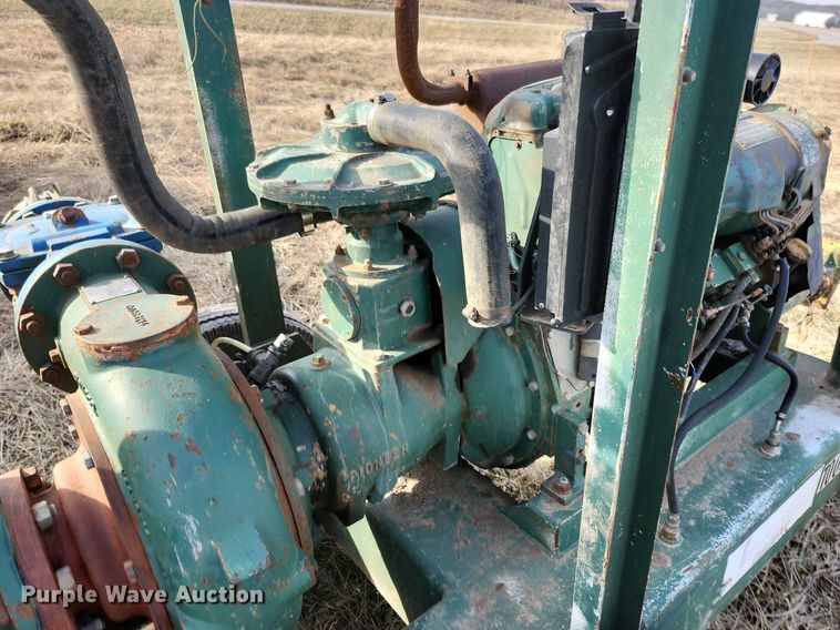 image for item DL4389 Water pump