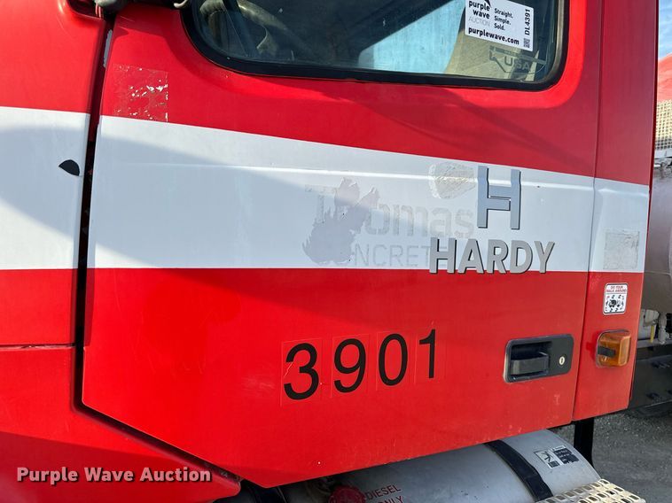 image for item DL4391 2006 Volvo  VHD ready mix truck