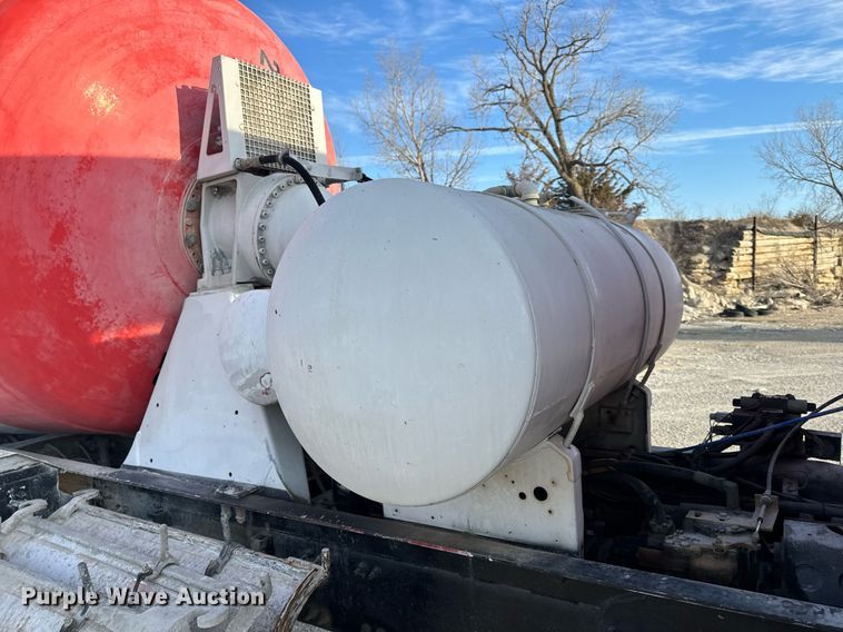 image for item DL4391 2006 Volvo  VHD ready mix truck